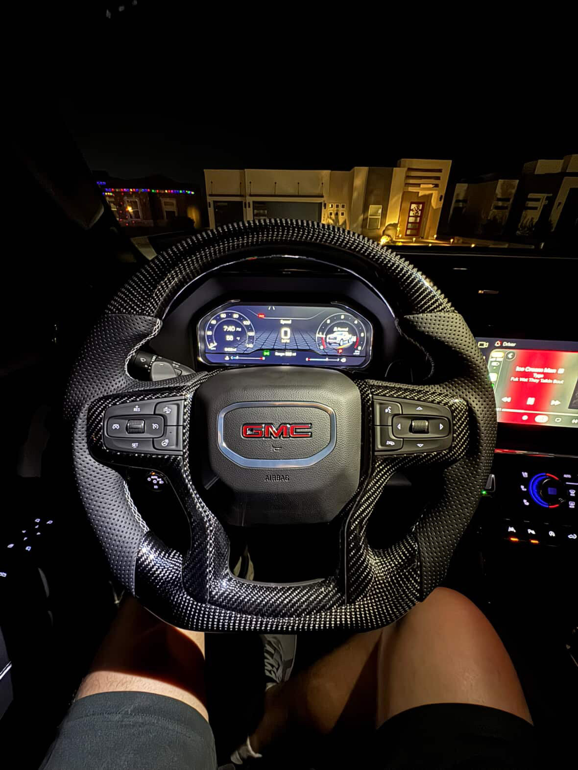 2019+ Chevrolet Silverado/GMC Sierra Carbon Fiber Steering Wheel