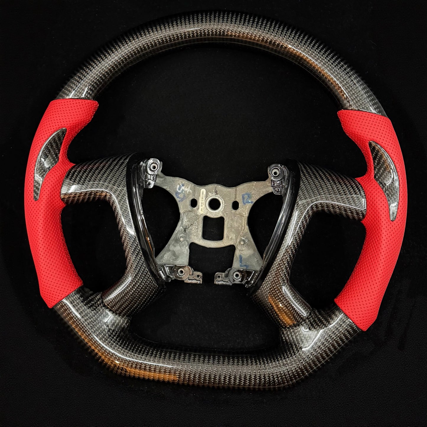 2007-2014 Chevrolet Silverado/Tahoe/GMC Sierra/Yukon/Cadillac Escalade Carbon Fiber Steering Wheel